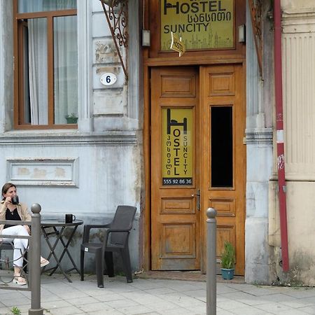 A Pousada Suncity Batumi Exterior foto